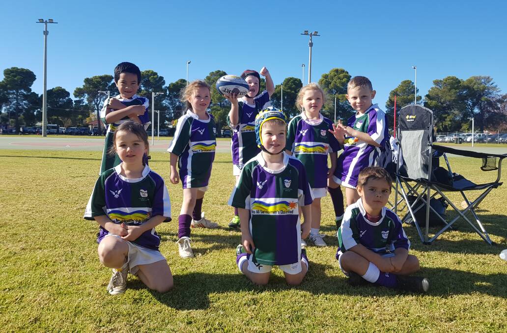 GO TEAM: The junior Phantoms under 7s enjoyed their time at the recent Griffith gala day. Picture: Contributed