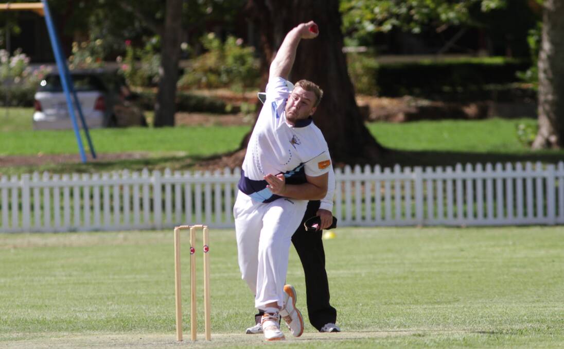 TIGHT AFFAIR: Yanco Hotel's Rhys Wilesmith fires one down in the match against the Narrandera Carpheads. 
Picture: Ron Arel.