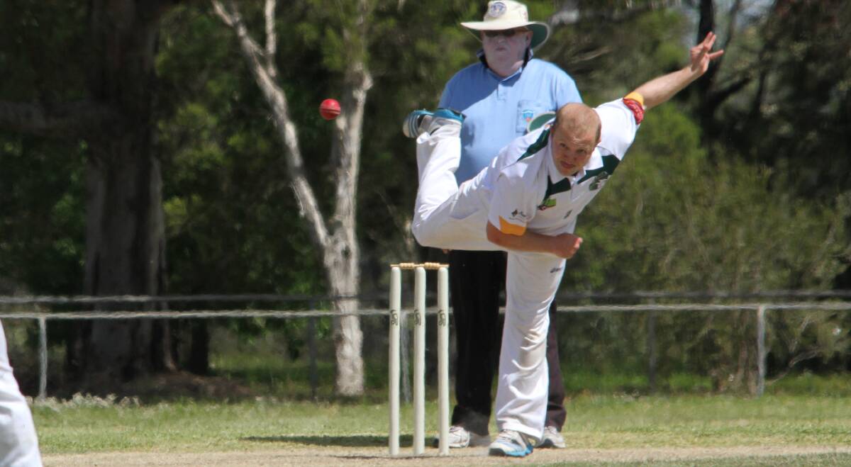 ACTION: Narrandera's Brent Lawrence was pivotal in both his club match and representative game over the weekend. Photo: Ron Arel 