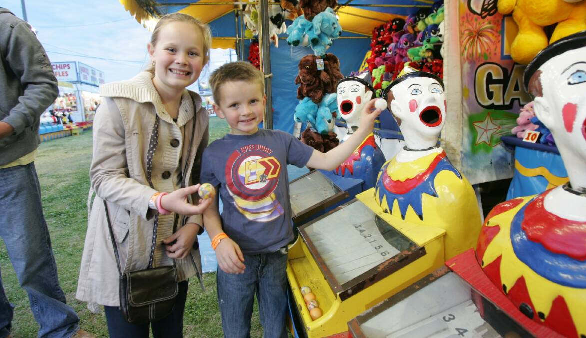 Leeton Show week has arrived. Get in the mood by looking back at the 2011 event. 