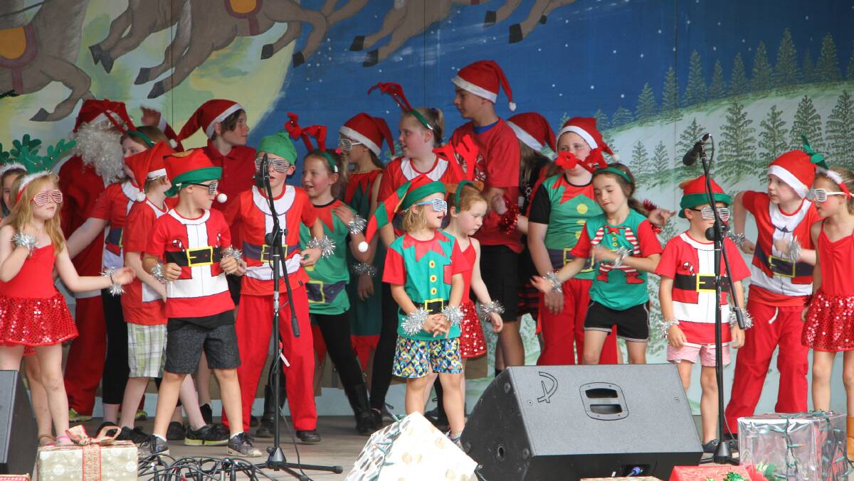 Light Up Leeton brought out smiles and lightened up hearts in its 21st annual show
