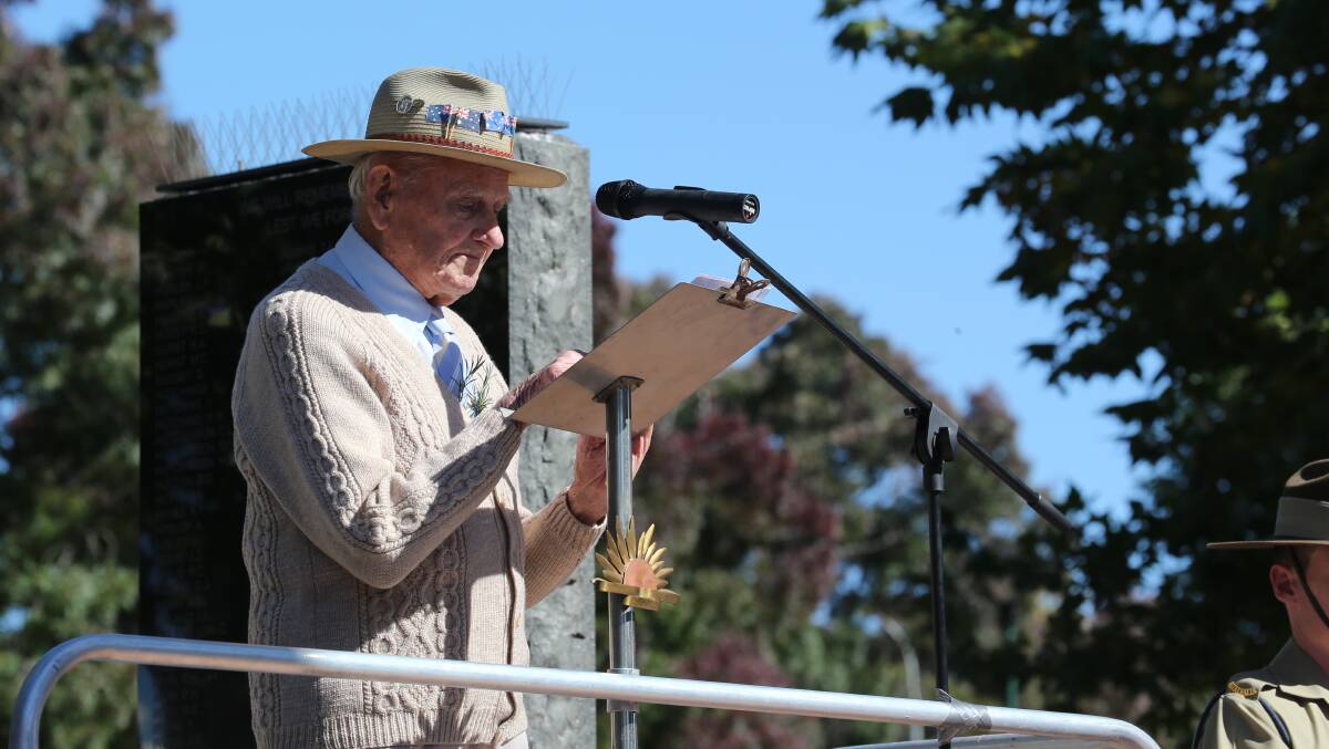 Anzac Day in Griffith. Guest speaker Stuart McWilliam. Picture: Anthony Stipo 