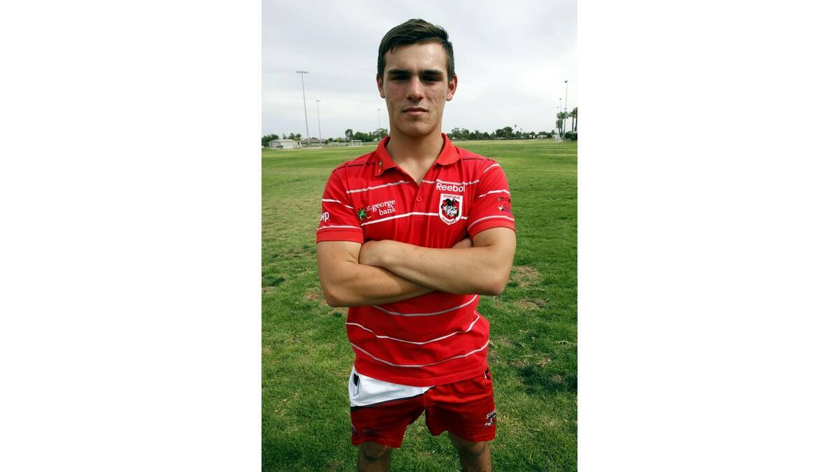 LEETON'S Bailey Wallace, 16, has signed an under 20s NRL contract with St George Illawarra.