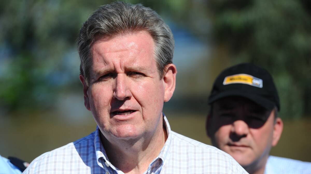 Barry O'Farrell visits Wagga during the 2012 floods. Picture: Addison Hamilton