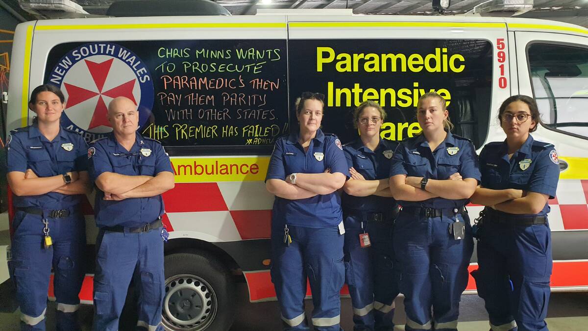 Griffith paramedics Shannen Murray, David Mecham, Melissa Burrow, Carmen Symonds, Gabby Cocks and Katherine Sgammotta. Picture by Cai Holroyd