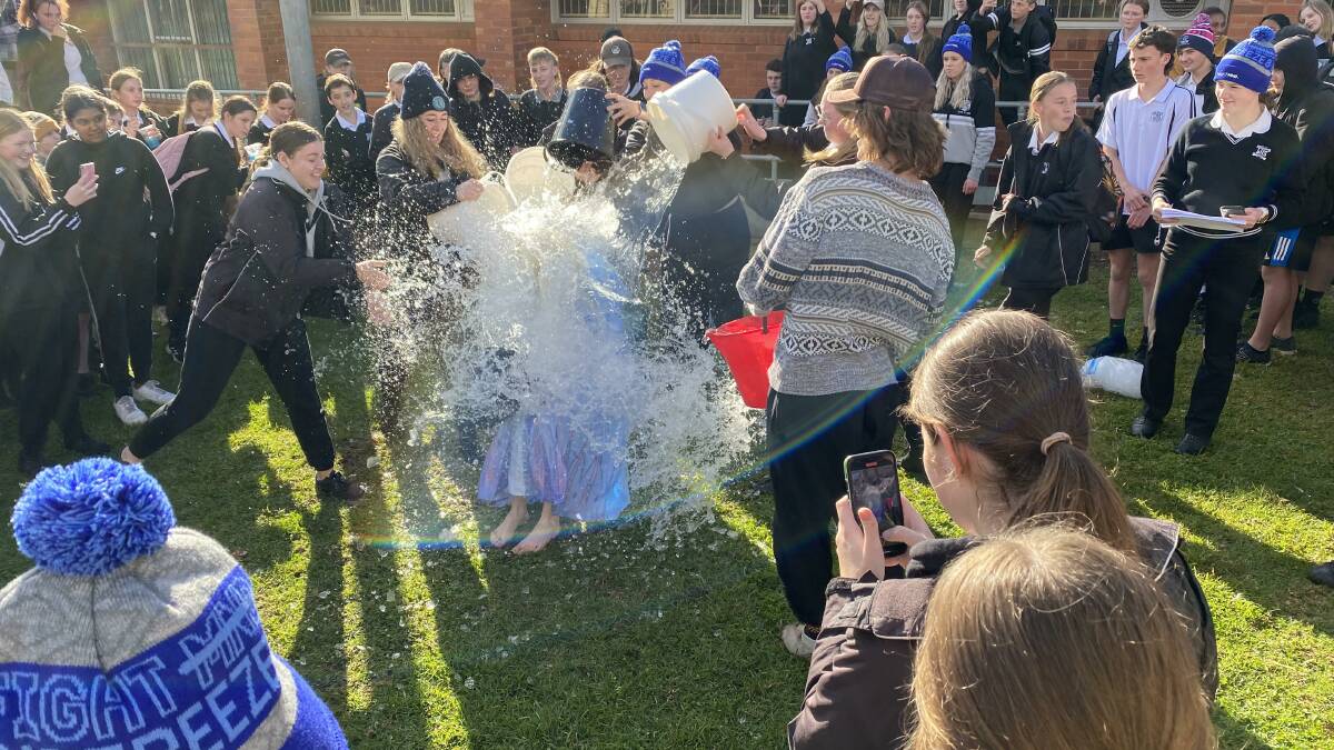 Images taken at Leeton High School's ice bucket challenge event to help raise funds for those affected by Motor Neurone Disease. PHOTOS: Vincent Dwyer
