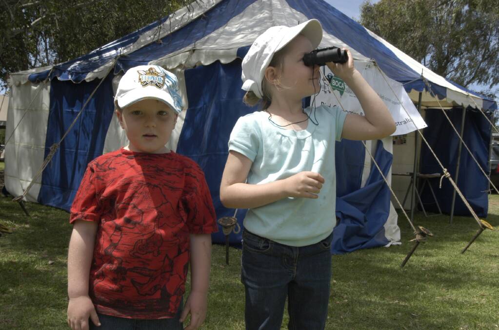 2008: Reid, 4, and Alexa Hitchens, 6, from Narrandera at the Australian Birdfair at the weekend.
