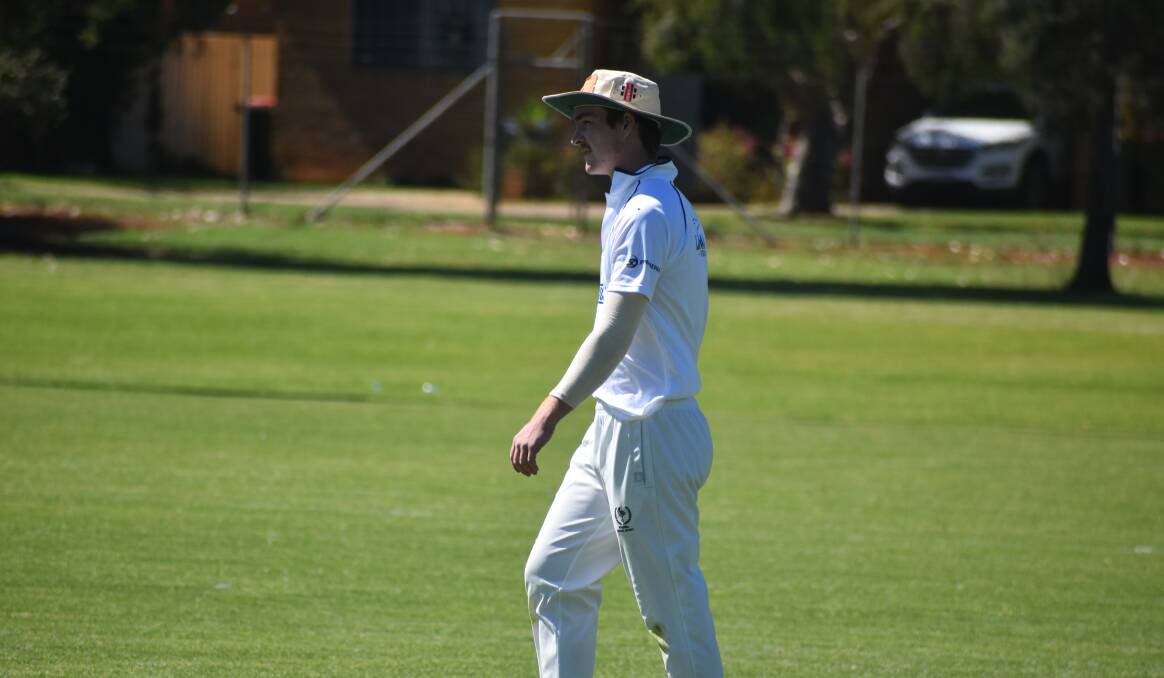 SOLID KNOCK: Angus Boulton scored 17 runs late in the innings to help Diggers take victory over Leagues. PHOTO: Liam Warren