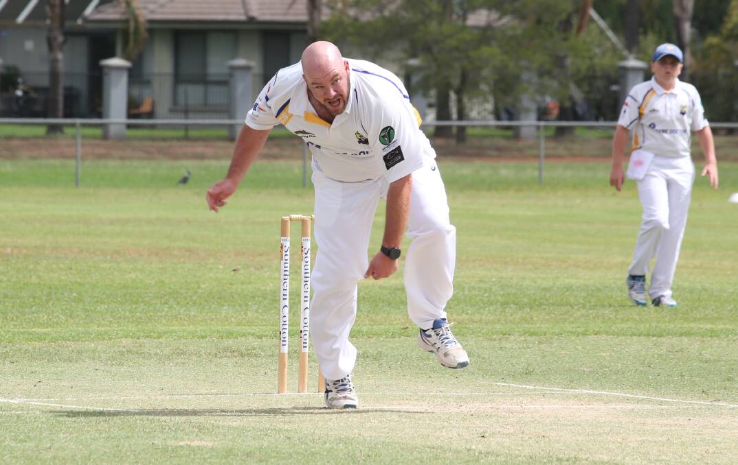 TIGHT BOWLING: Ferrets' Ben Elwin finished with figures of 3/33 off 11 overs in the first innings against Narrandera. Picture: Anthony Stipo.