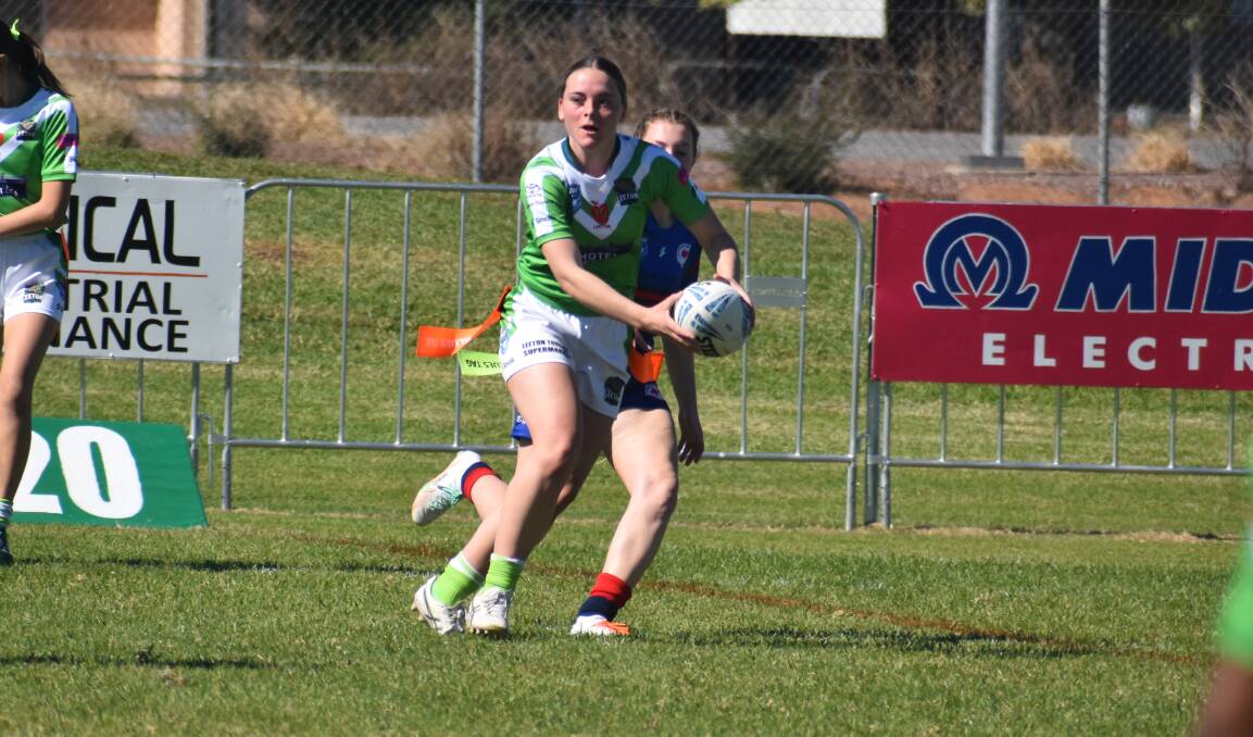 Makayla Bradshaw scored two tries for Leeton as they maintained their unbeaten start to the Group 20 League Tag season with win over DPC Roosters. Picture by Liam Warren