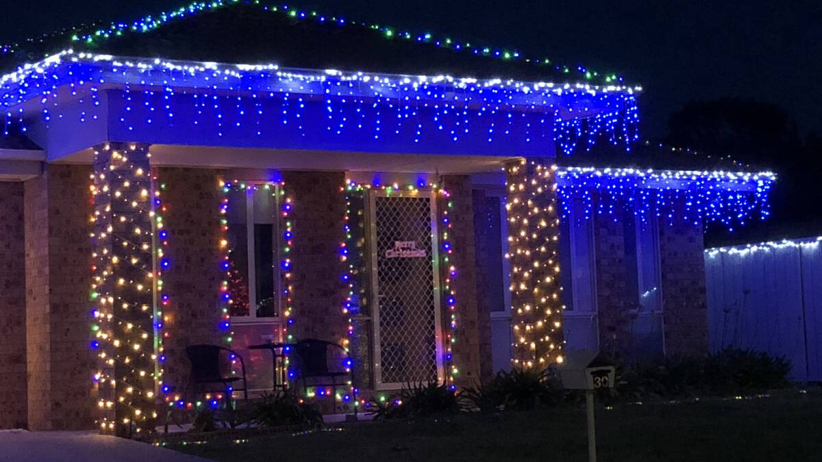 Leeton's Christmas lights in 2018