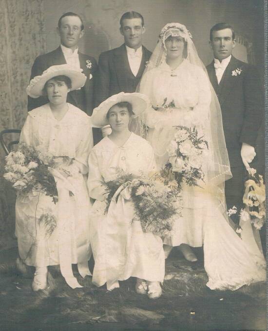 Hector McPherson Waring and Elizabeth (Lizzie) Davis (back middle on their wedding day) Sidney Davis (back) in either Narrandera or Leeton. Photographer unknown. Image courtesy of Ancestry shared by amb11 on March, 20 2017.