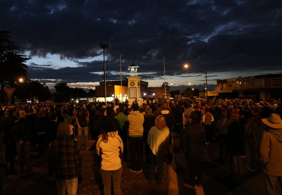 REFLECT: A huge crowd gathered for the dawn service in Leeton in 2015. Photo: Talia Pattison 