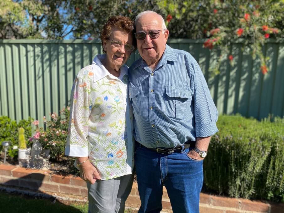 LOVE: Leeton's Dorothy and John Preston recently celebrated their 60th wedding anniversary surrounded by their close family members. Photo: Talia Pattison