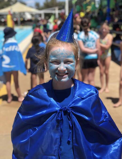 Lila Day of Blue house went all out to support her team mates. 