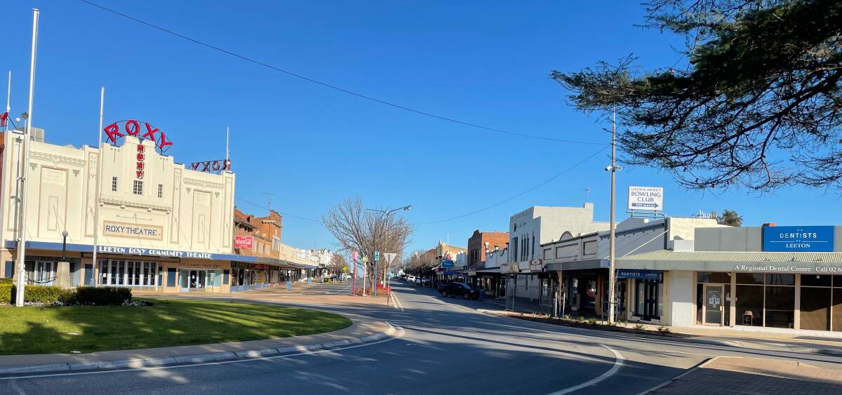 EMPTY: Leeton's main street was eerily quiet on Monday morning when it would normally be bustling. Lockdown orders are now in place across regional NSW. Photo: Talia Pattison