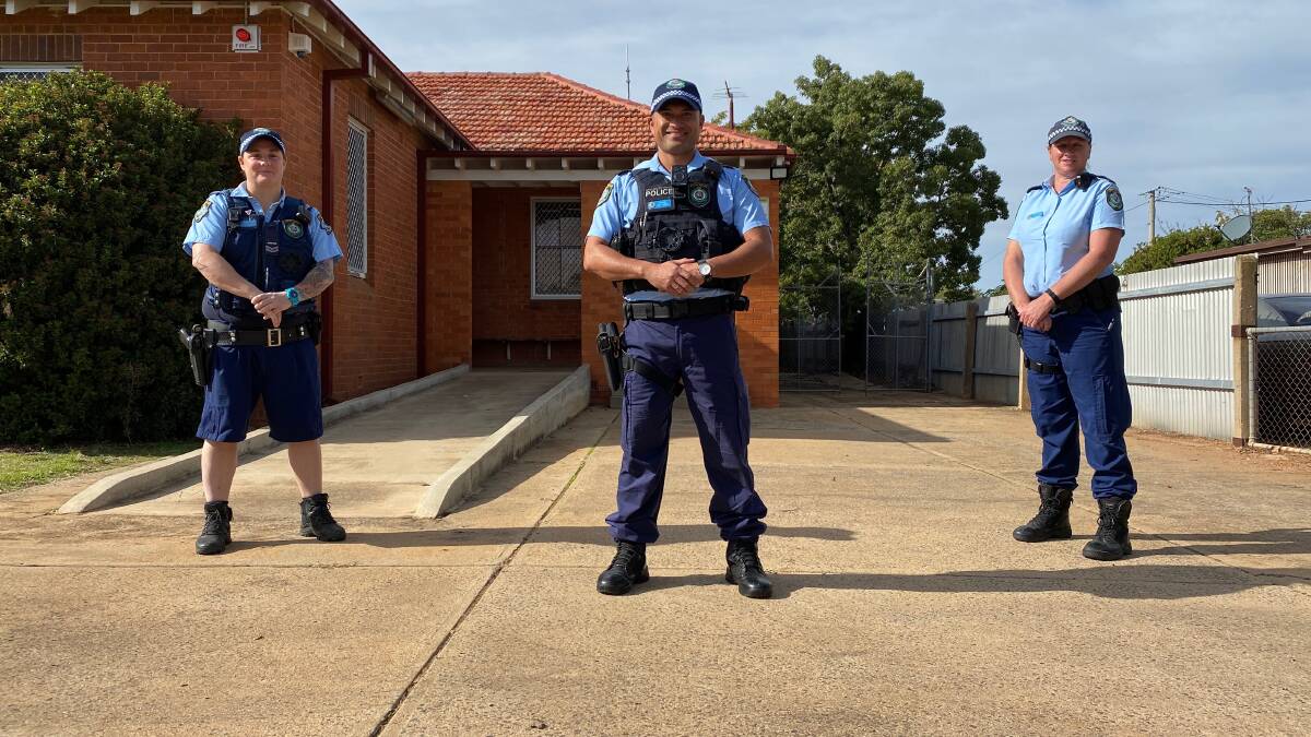 ON THE JOB: Constable Ar'e Abera (middle) with colleagues senior constables Sally McDougall (left) and Tracy Fletcher. Photo: Talia Pattison 
