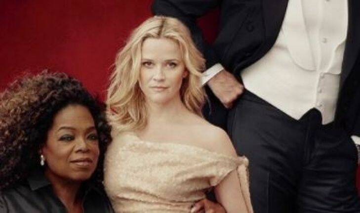 Does Reese Witherspoon have three legs on the cover of Vanity Fair?