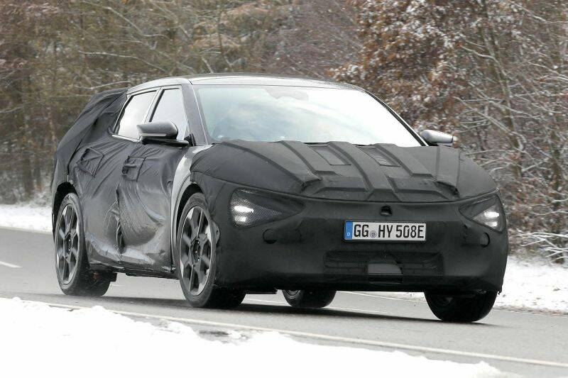 Updated Kia EV6 electric car spied with aggressive new look
