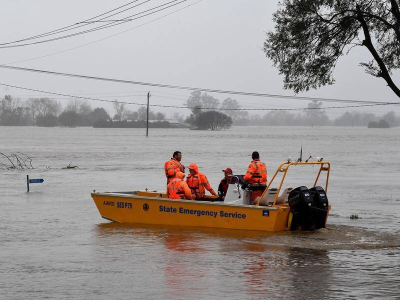 The NSW State Emergency Service responded to more than 20,000 requests for flood assistance. (Bianca De Marchi/AAP PHOTOS)