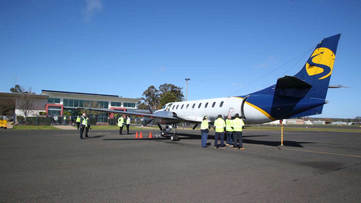 Sharp Airlines in conjunction with EastWest Airlines will restart flights from Melbourne to Griffith after a month.