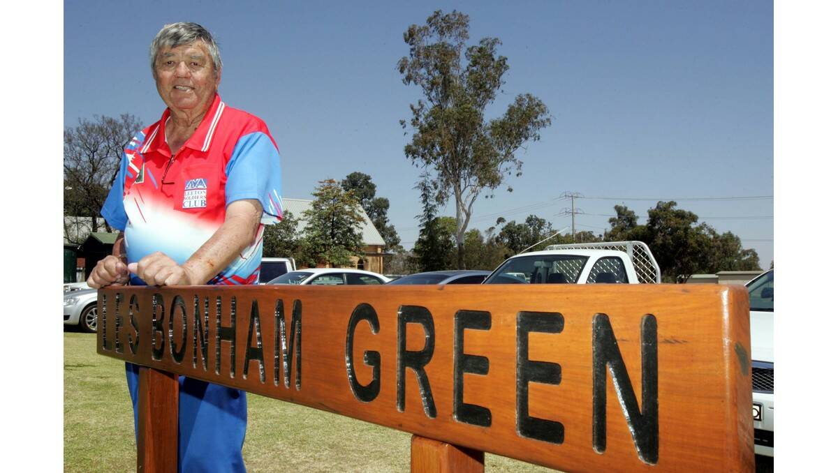 LEETON Soldiers Club legend Les Bonham has had the bottom bowling green named after him in recognition of his contribution to the club and sport.