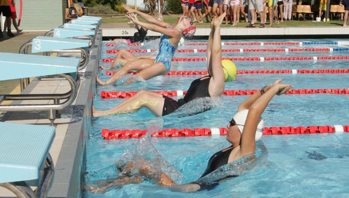 15 years girls backstroke heat
