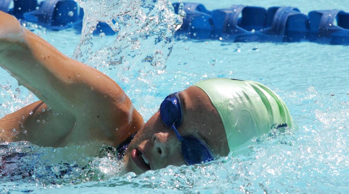 Katie Chambers in av 13 years girls 100m freestyle 